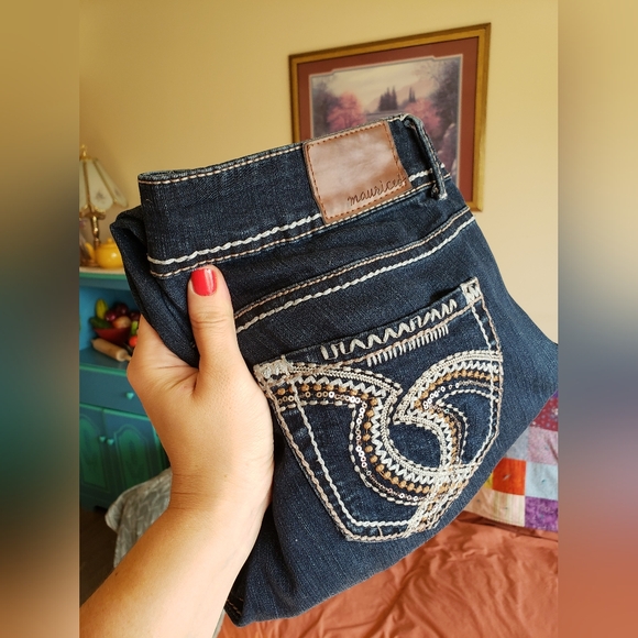 NWOT Maurices sequins & embroidery flare jeans - Picture 15 of 15
